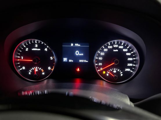 KIA SPORTAGE 12
