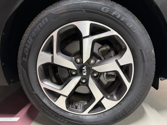 KIA SPORTAGE 4