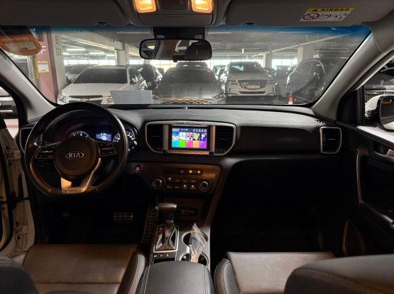 KIA SPORTAGE 8