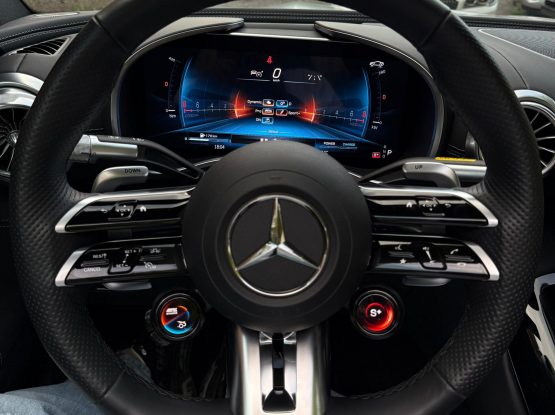 Mercedes-Benz SL-Class18