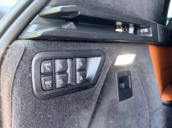 BMW X7 40i (20)