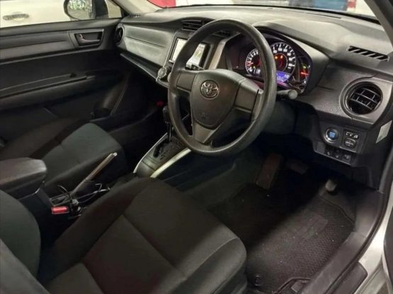Corolla Fielder 12264 (3)