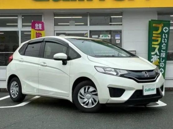 Honda Fit 72000 (1)