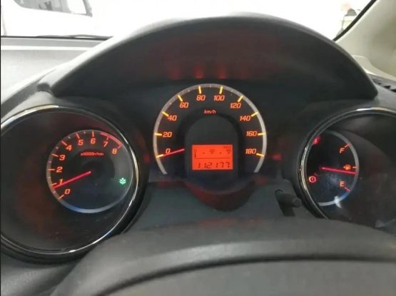 Honda Fit 90327 (6)