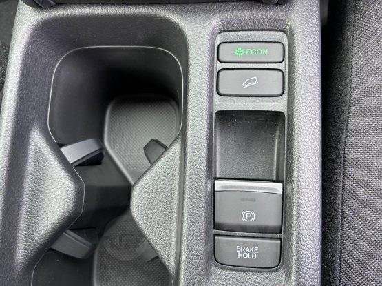 honda-vezel-2026-21.10.2026-35