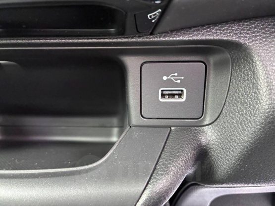 honda-vezel-2026-21.10.2026-38
