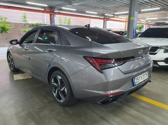 Hyundai Avante (14)