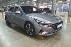 Hyundai Avante (27)