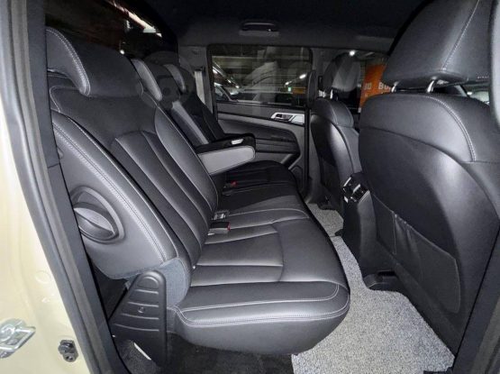 KGM Rexton Sports Khan 6000 (9)