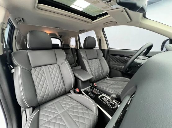 Mitsubishi Outlander 25000 (4)
