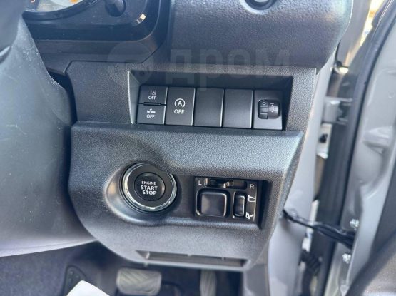 Suzuki Jimny Sierra (11)