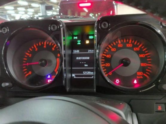 Suzuki Jimny Sierra 12000 (7)