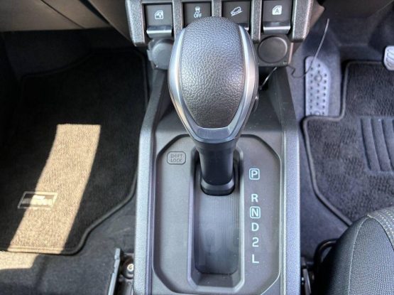 Suzuki Jimny Sierra 14000 (31)