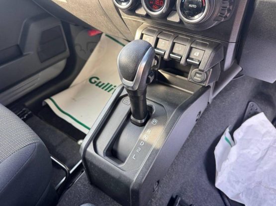 Suzuki Jimny Sierra (16)