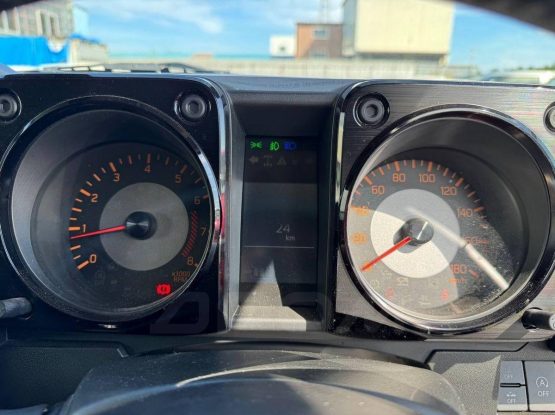 Suzuki Jimny Sierra 18000 (26)