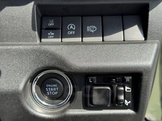 Suzuki Jimny Sierra 18000 (3)