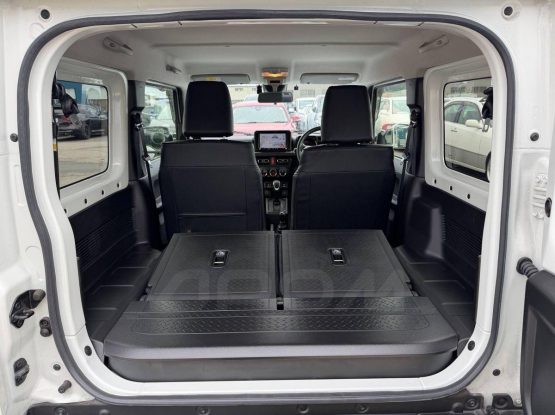 suzuki-jimny-sierra-2023-21.10.2026-28-3