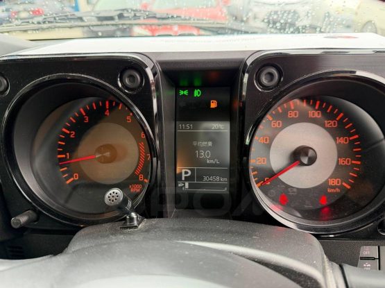 suzuki-jimny-sierra-2023-21.10.2026-38-3