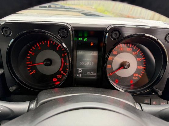 Suzuki Jimny Sierra 24000 11 (24)