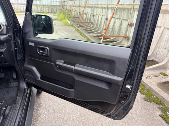 Suzuki Jimny Sierra 24000 11 (28)