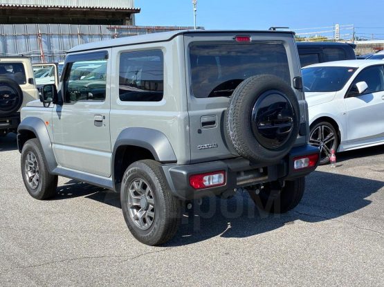 Suzuki Jimny Sierra 25000 (12)