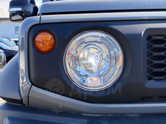 Suzuki Jimny Sierra 25000 (16)