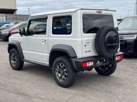 Suzuki Jimny Sierra 36653 (2)