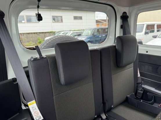 Suzuki Jimny Sierra 36653 (34)