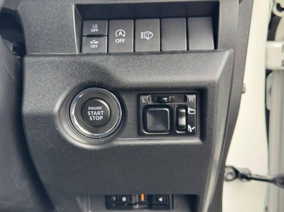 Suzuki Jimny Sierra 36653 (5)