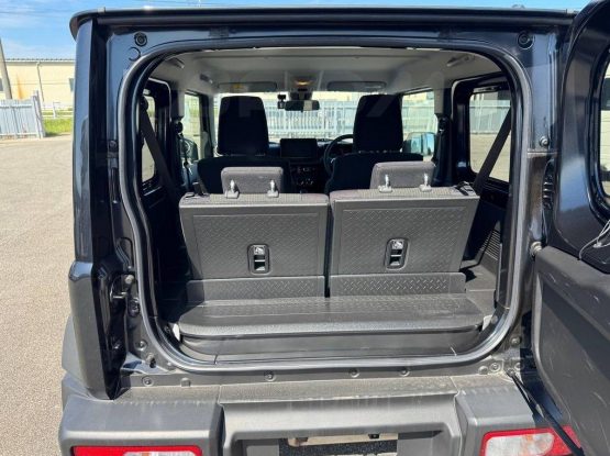 Suzuki Jimny Sierra 9000 (20)