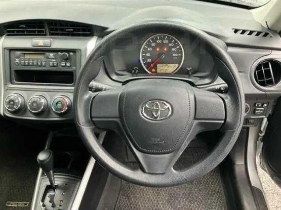 Toyota Corolla Fielder 32000 (5)