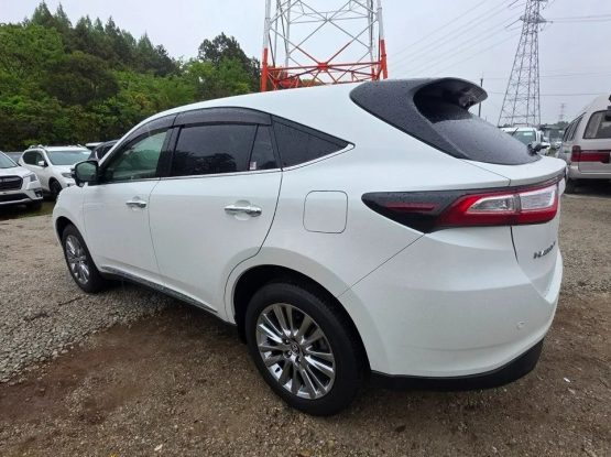 TOYOTA HARRIER (3)
