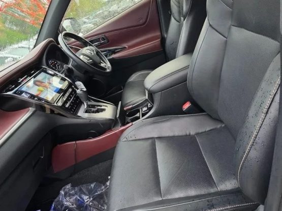 TOYOTA HARRIER (9)