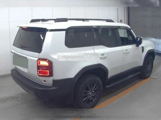 Toyota Land Cruiser Prado (6)