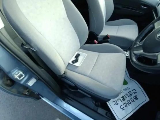 Toyota vitz 30000 (3)